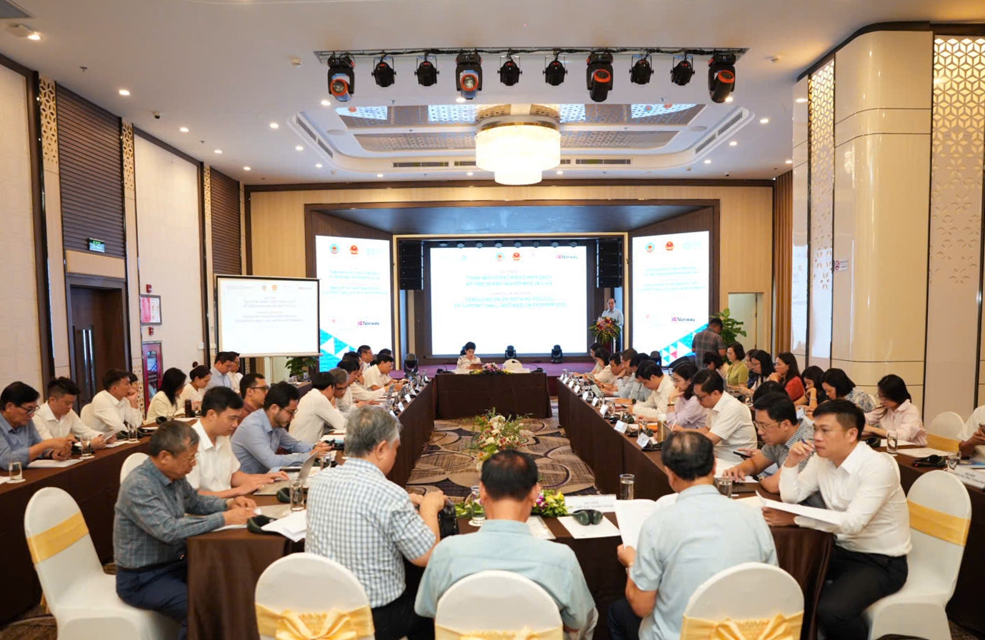 Hoàn thiện khung pháp lý để doanh nghiệp nhỏ và vừa bứt phá trong giai đoạn phát triển mới Hoàn thiện khung pháp lý để doanh nghiệp nhỏ và vừa bứt phá trong giai đoạn phát triển mới