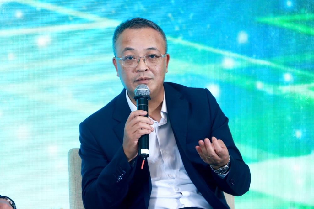 Không nên đặt thị trường vốn và tín dụng ở hai phía đối lập Không nên đặt thị trường vốn và tín dụng ở hai phía đối lập