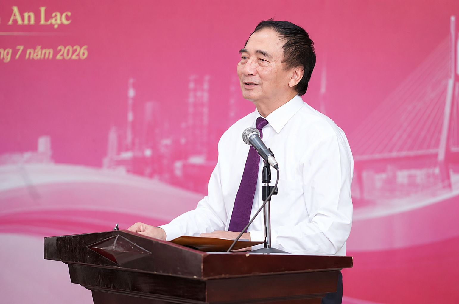 Khơi thông hơn 6 triệu tỷ đồng nguồn lực để tạo bứt phá tăng trưởng Khơi thông hơn 6 triệu tỷ đồng nguồn lực để tạo bứt phá tăng trưởng