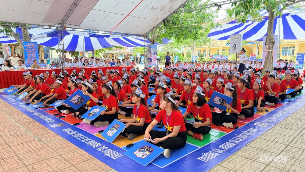Cuộc thi thu hút sự tham gia của của 100 em học sinh của trường THCS An Hải và THCS An Vĩnh, đặc khu Lý Sơn, tỉnh Quảng Ngãi.