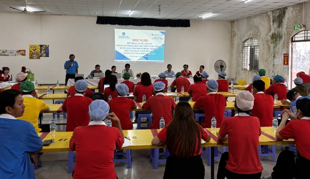 Bảo hiểm xã hội TP. Cần Thơ đối thoại, giải đáp chính sách tại Công ty TNHH Kwong Lung – Meko