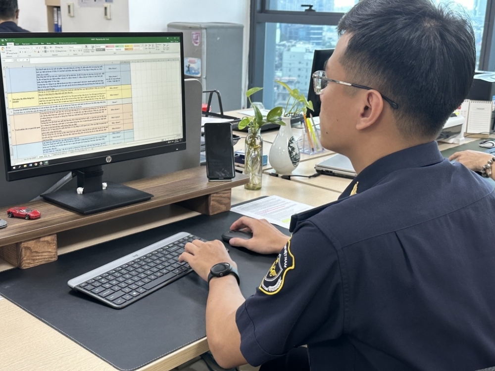 Bộ Tài chính cũng đặt trọng tâm vào việc đổi mới phương thức quản lý thuế đối với hàng hóa xuất nhập khẩu.