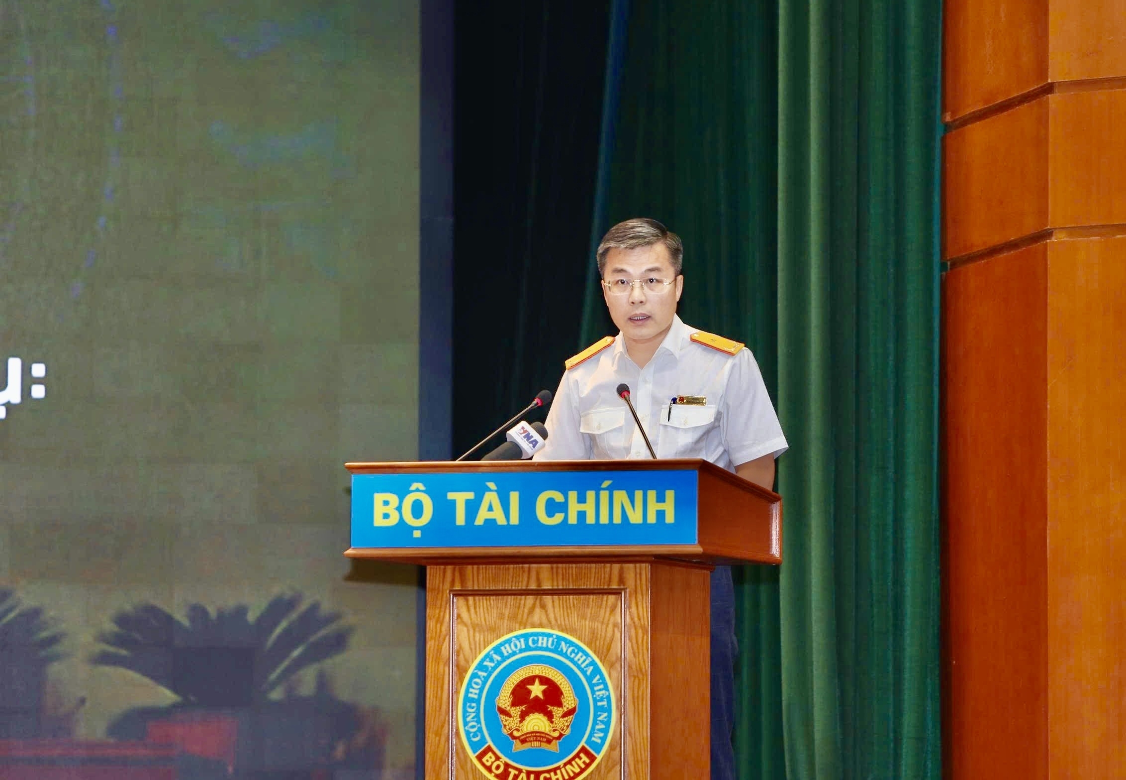 Ông Lê Long, Phó Cục trưởng Cục Thuế.