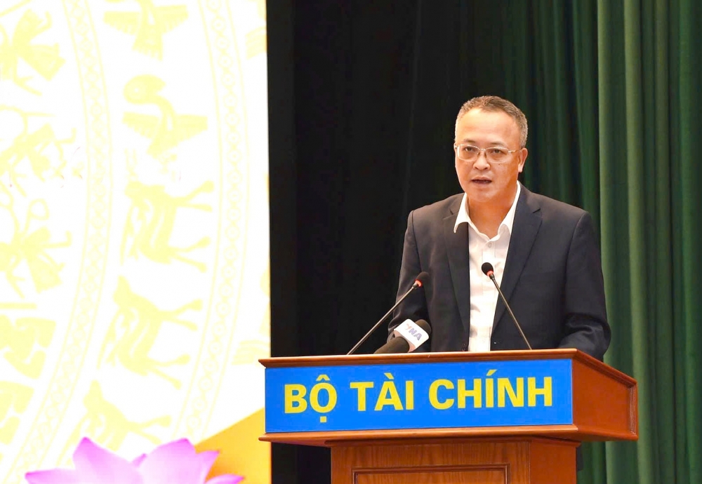 Khơi thông nguồn vốn trung và dài hạn cho tăng trưởng bền vững Khơi thông nguồn vốn trung và dài hạn cho tăng trưởng bền vững