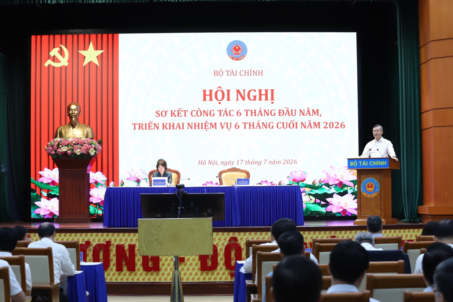 Chùm ảnh: Bộ Tài chính sơ kết công tác 6 tháng đầu năm, triển khai nhiệm vụ 6 tháng cuối năm 2026