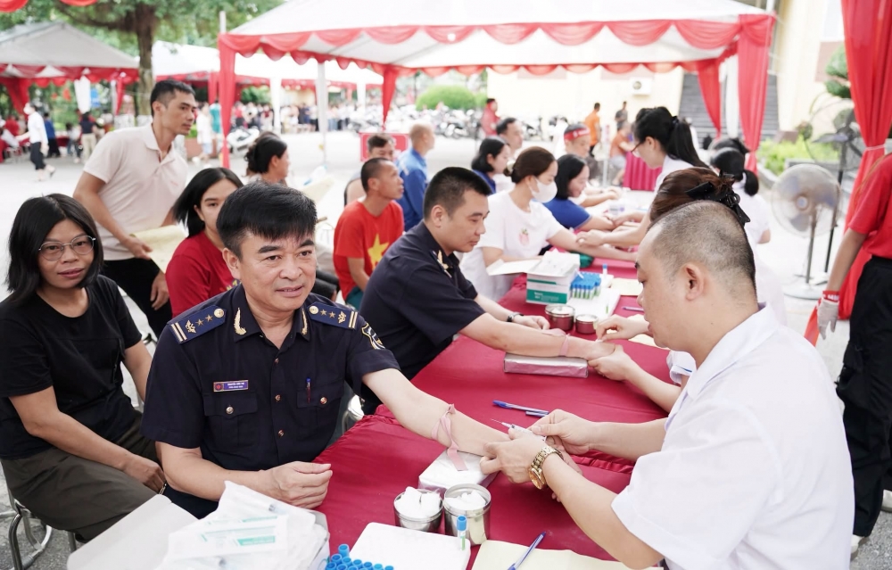 Những đơn vị máu được trao đi chính là nguồn hỗ trợ thiết thực cho công tác cấp cứu.