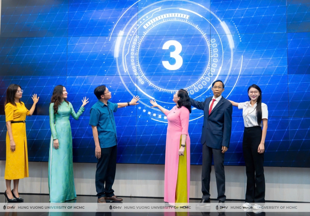 Thúc đẩy đại học số, mở rộng cơ hội học tập suốt đời qua chương trình đào tạo từ xa