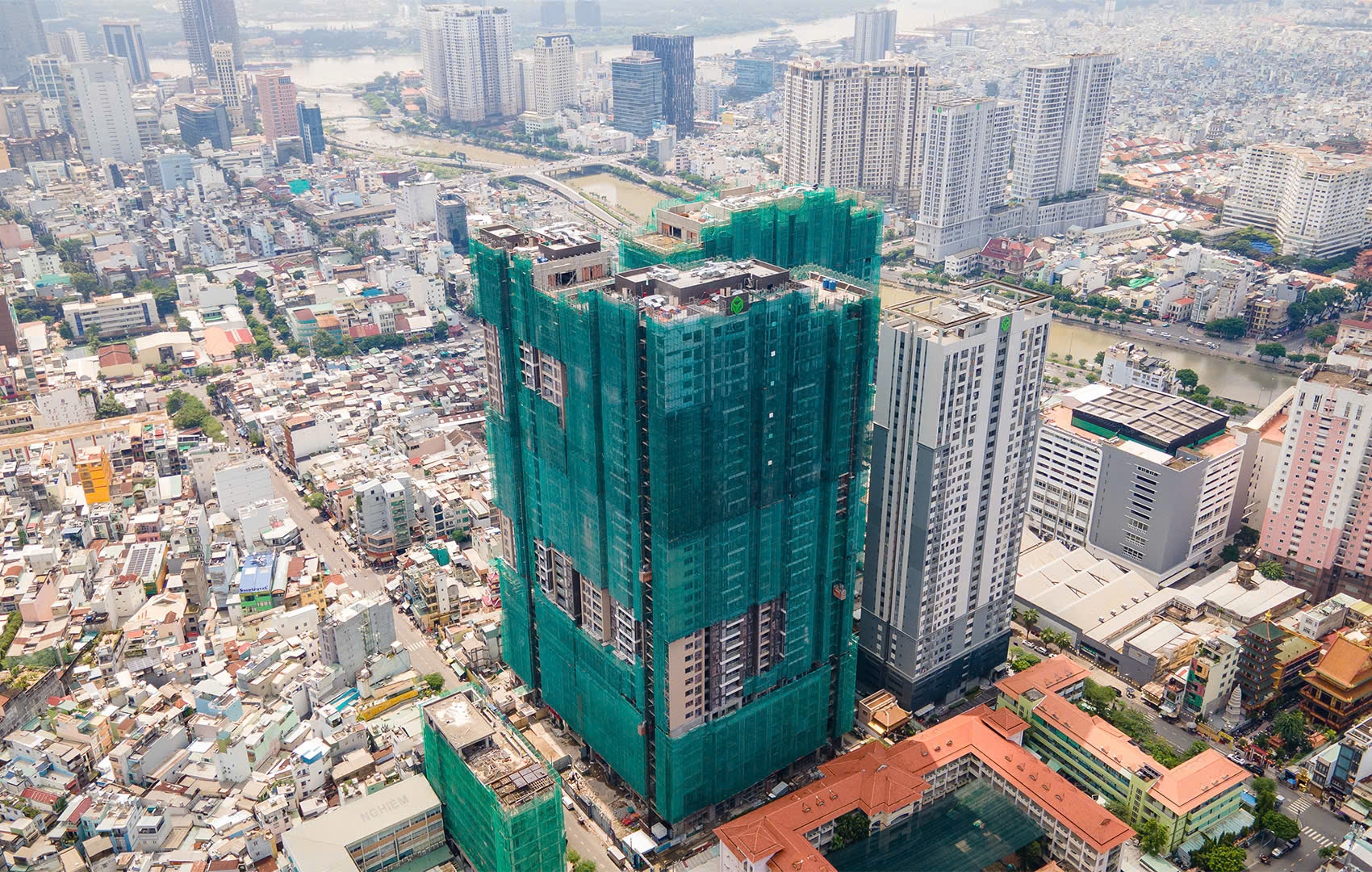 Được gỡ vướng pháp lý, Novaland đưa The Grand Manhattan trở lại thị trường