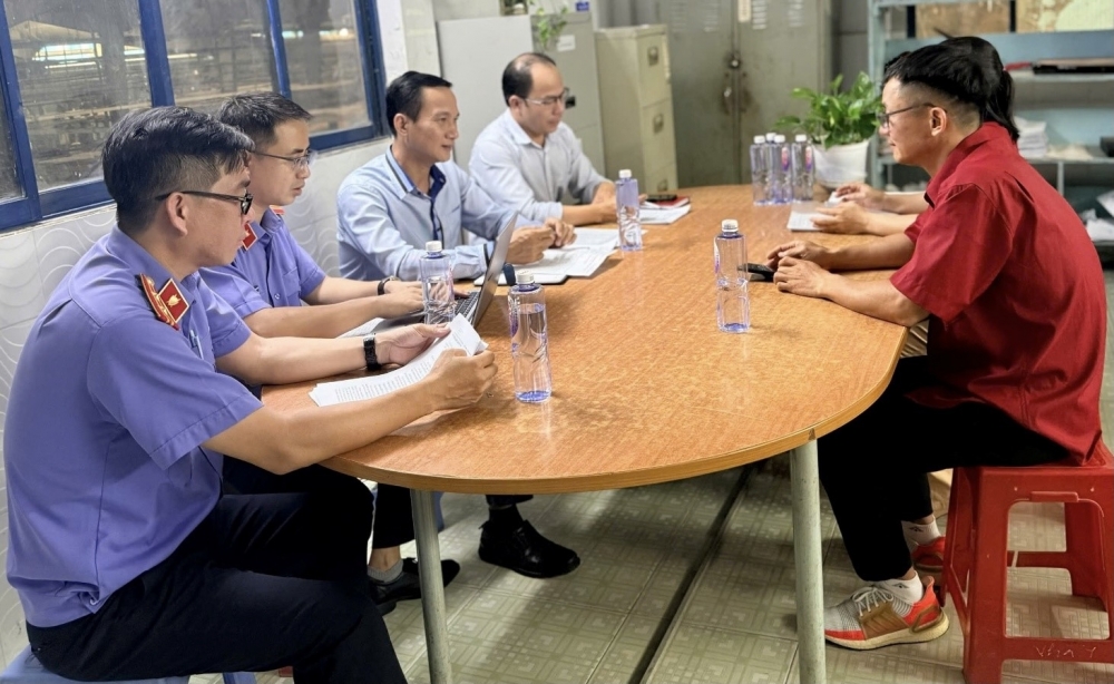 Phối hợp xác minh, đôn đốc Công ty Gạch Men Nhà Ý khắc phục khoản chậm đóng 13,8 tỷ đồng bảo hiểm xã hội