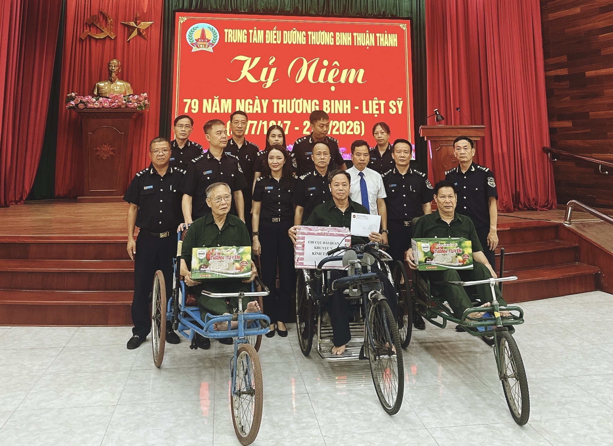 Hải quan khu vực V tổ chức nhiều hoạt động tri ân dịp 27/7