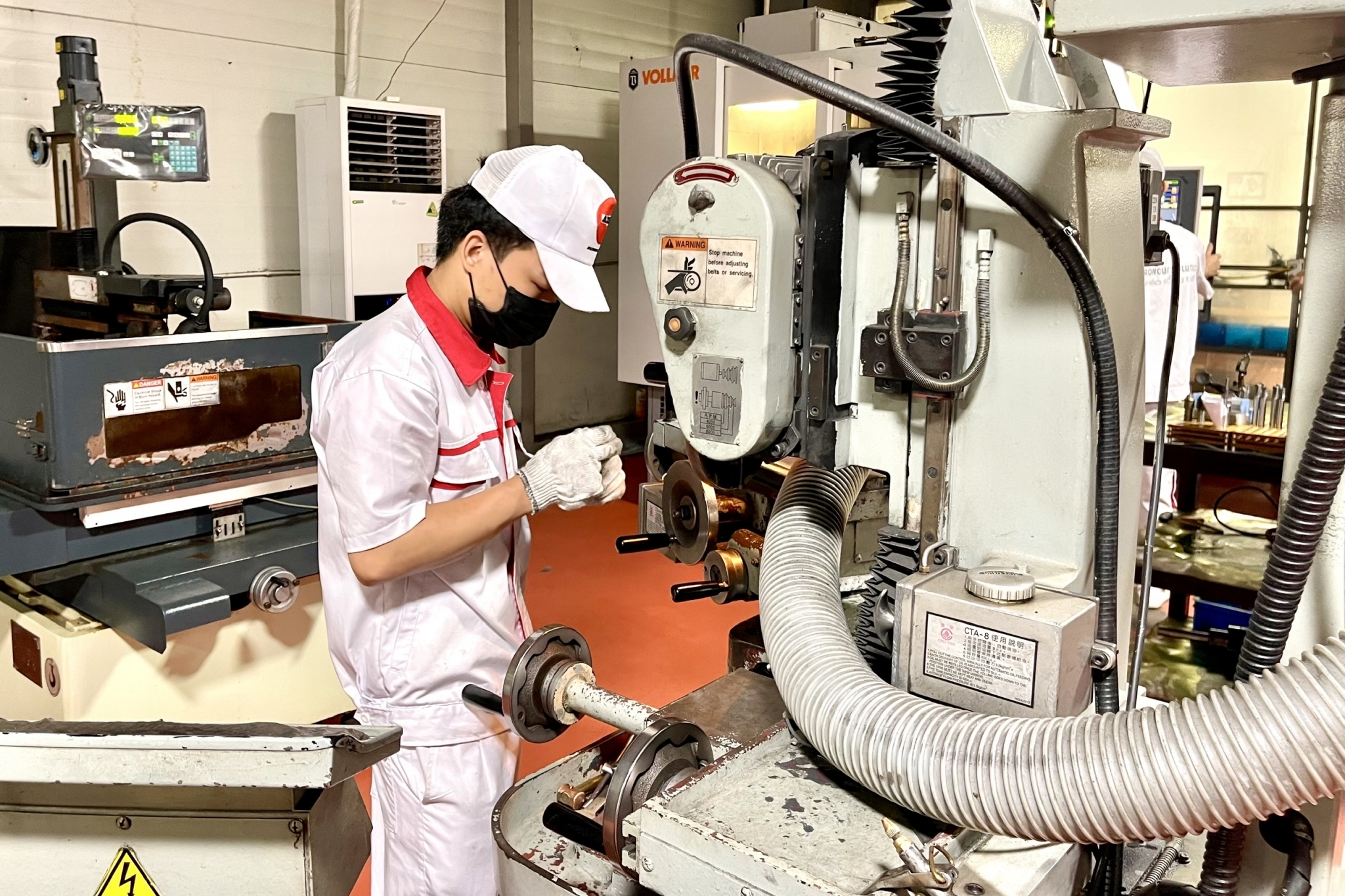 Muốn tăng trưởng 2 con số, phải bắt đầu từ cải cách cho doanh nghiệp