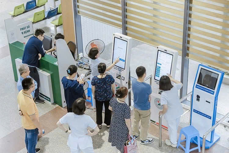 Từ chối thanh toán hơn 100 tỷ đồng chi phí khám chữa bệnh không đúng quy định
