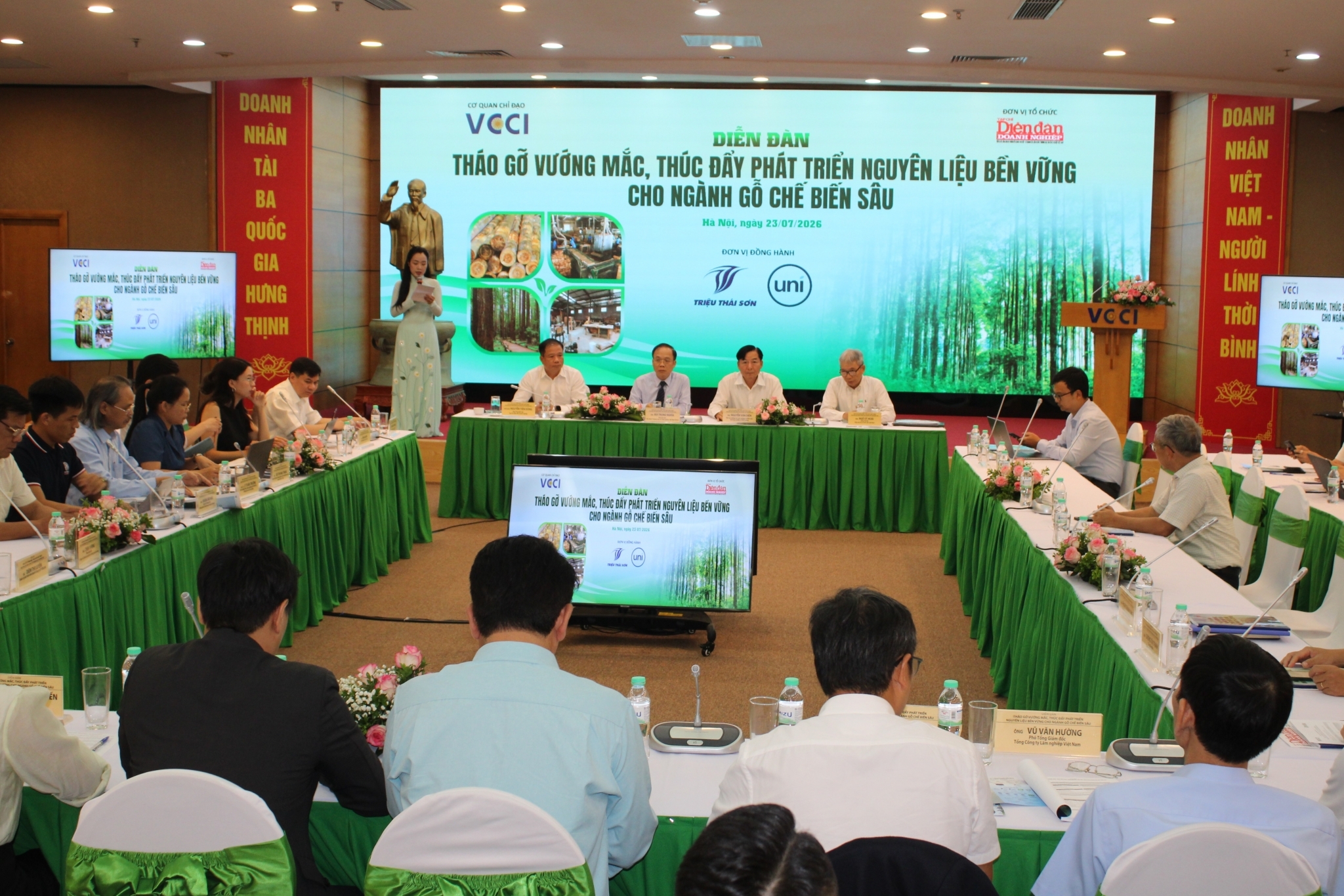 Gỡ điểm nghẽn nguyên liệu để bứt phá xuất khẩu gỗ