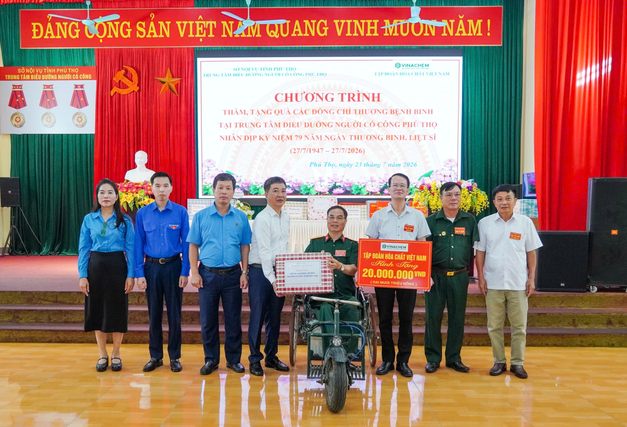 Vinachem tri ân người có công với cách mạng, bồi đắp truyền thống 