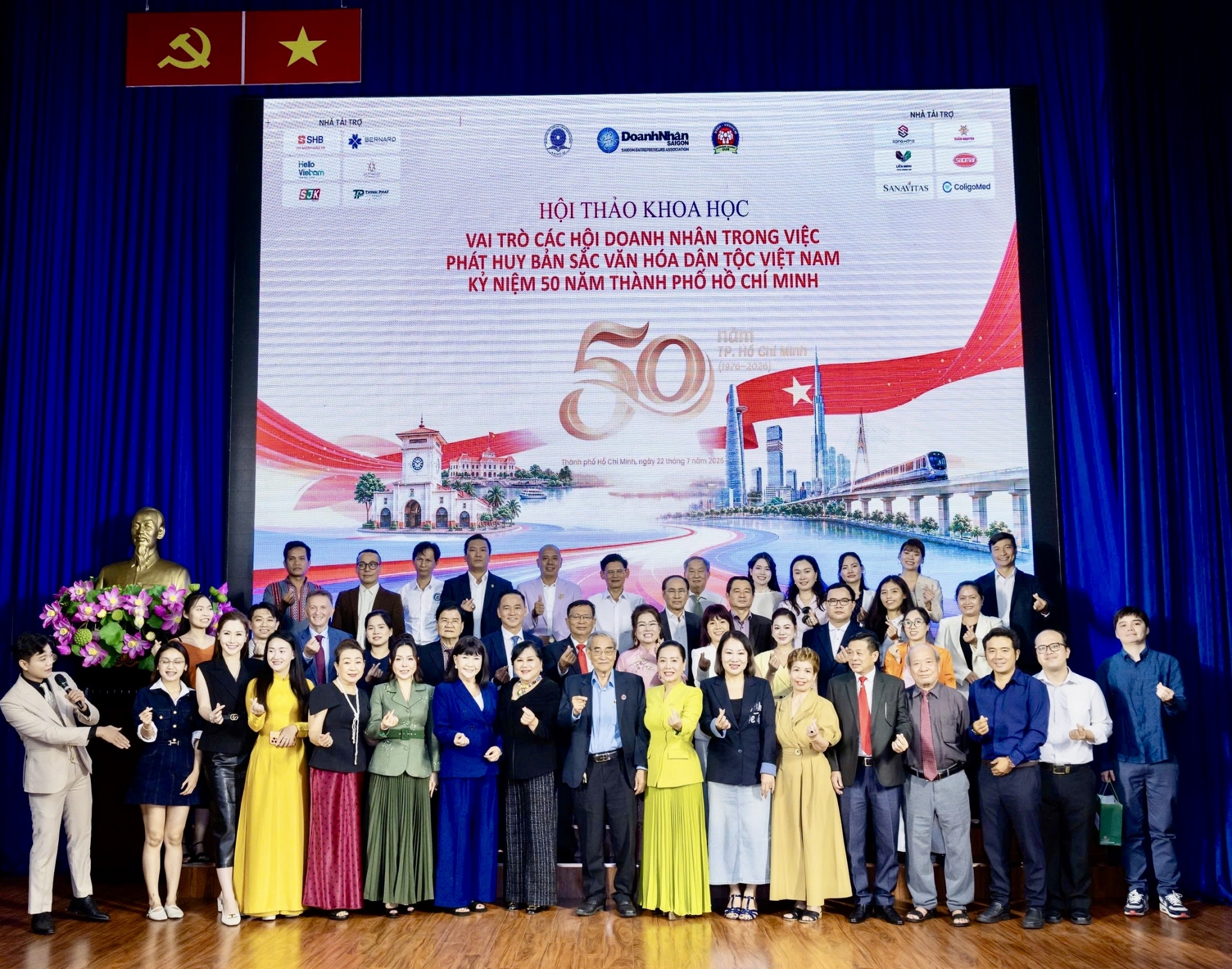 Hội doanh nhân lấy văn hóa làm nền tảng, gìn giữ bản sắc để phát triển bền vững Hội doanh nhân lấy văn hóa làm nền tảng, gìn giữ bản sắc để phát triển bền vững