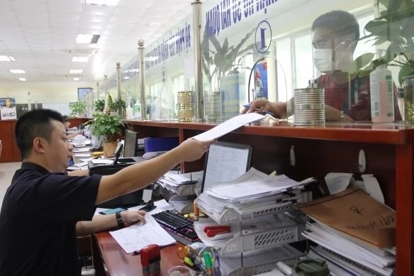 thu ngan sach tu hoat dong xuat nhap khau duy tri da tang