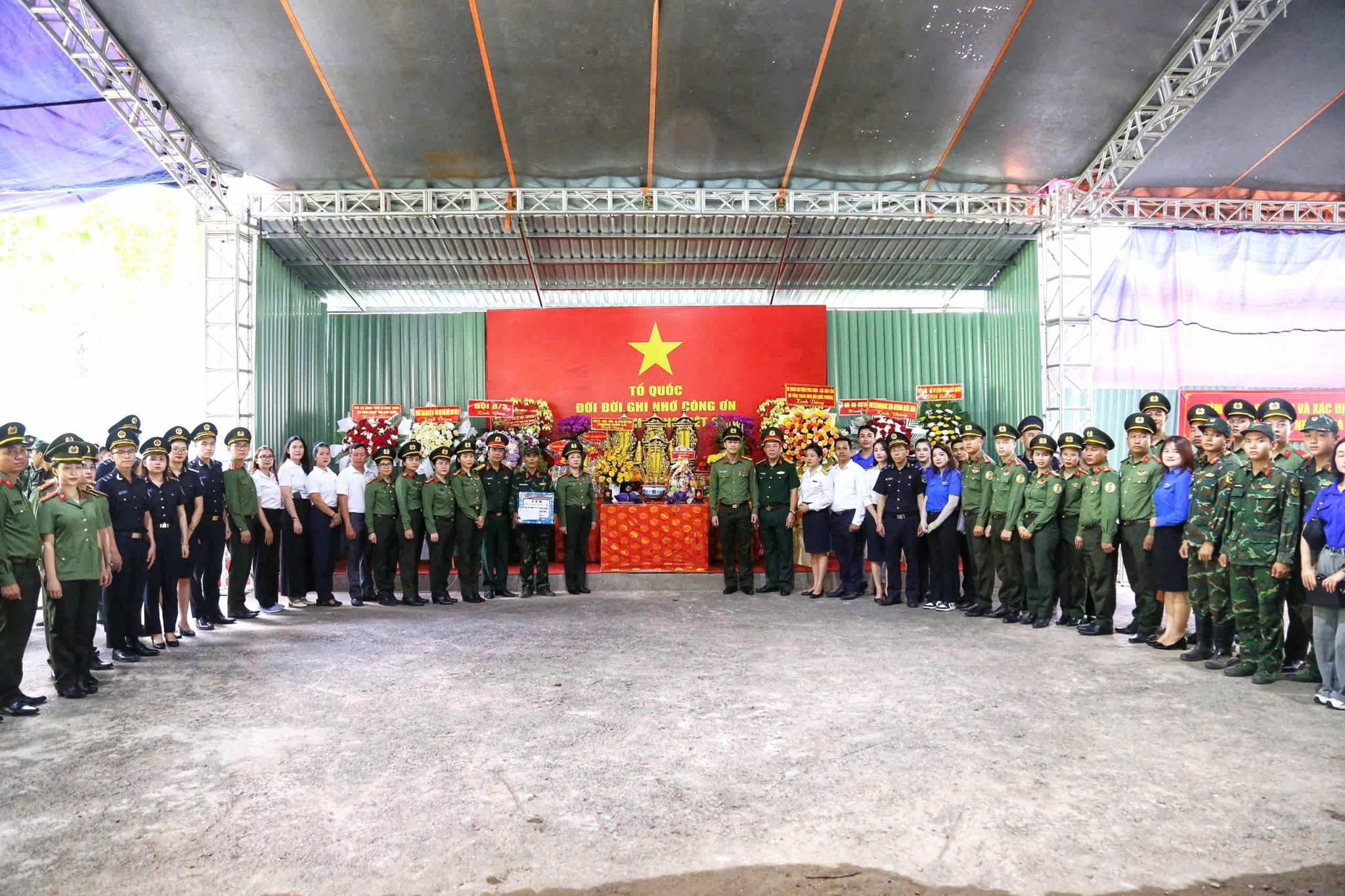 Thanh niên Hải quan khu vực II tham gia chương trình “Uống nước nhớ nguồn - Đền ơn đáp nghĩa”