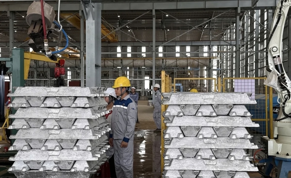 Nhôm thỏi đầu tiên của Việt Nam được sản xuất như thế nào? Nhôm thỏi đầu tiên của Việt Nam được sản xuất như thế nào?
