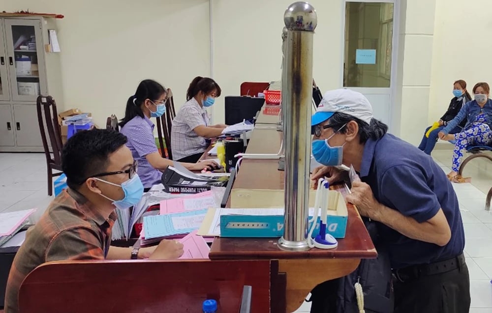 Bộ Nội vụ phản hồi đề nghị sửa quy định người hoạt động không chuyên trách ở thôn, xã đóng bảo hiểm xã hội bắt buộc