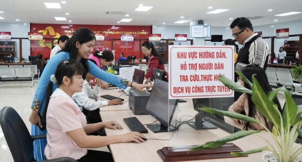 Vĩnh Long dẫn đầu cả nước về Bộ Chỉ số phục vụ người dân, doanh nghiệp Vĩnh Long dẫn đầu cả nước về Bộ Chỉ số phục vụ người dân, doanh nghiệp