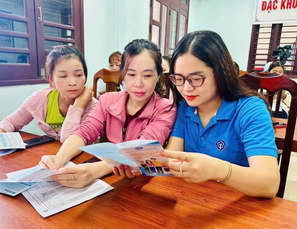 Thời gian nghỉ hè trùng với thời gian nghỉ dưỡng sức sau sinh, giáo viên có được hưởng trợ cấp không?