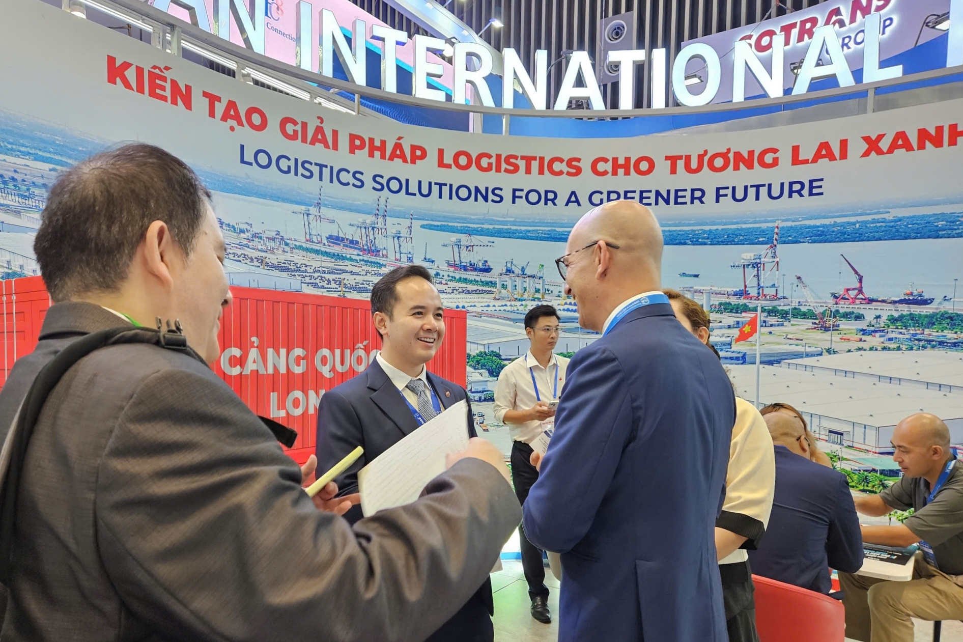 VILOG 2026 kết nối 450 doanh nghiệp, thúc đẩy logistics thông minh