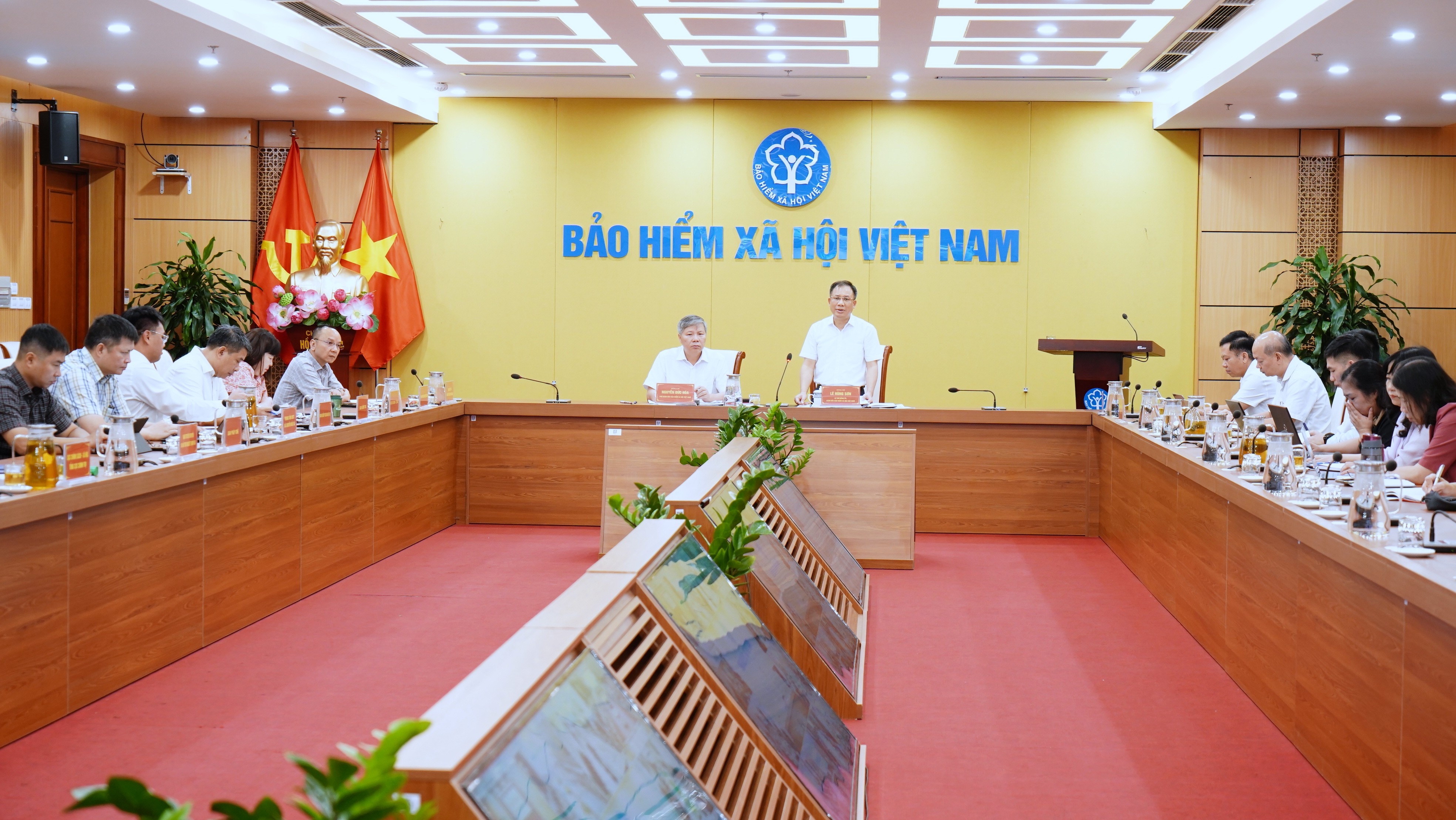 Chủ động triển khai chính sách, pháp luật bảo hiểm y tế có hiệu quả