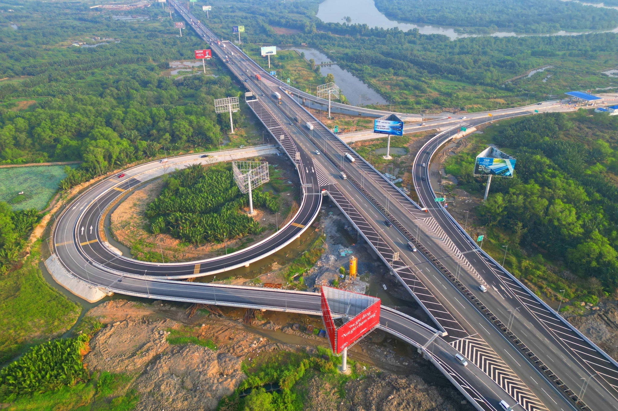 Đổi mới thể chế tài chính, kiến tạo động lực tăng trưởng
