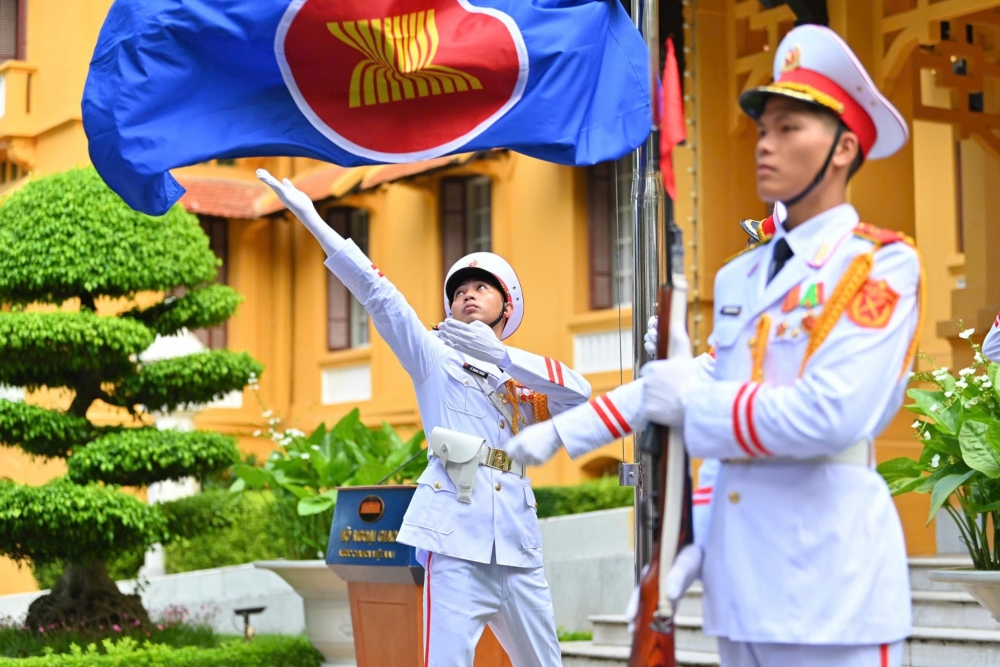 Đại sứ Phạm Quang Vinh: Đối ngoại kiến tạo không gian phát triển đất nước Đại sứ Phạm Quang Vinh: Đối ngoại kiến tạo không gian phát triển đất nước