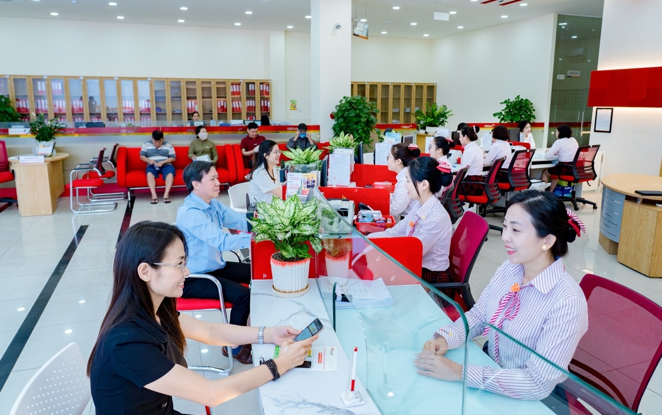 Lợi nhuận trước thuế HDBank tăng 31% nửa đầu năm 2026, đâu là những động lực chính?