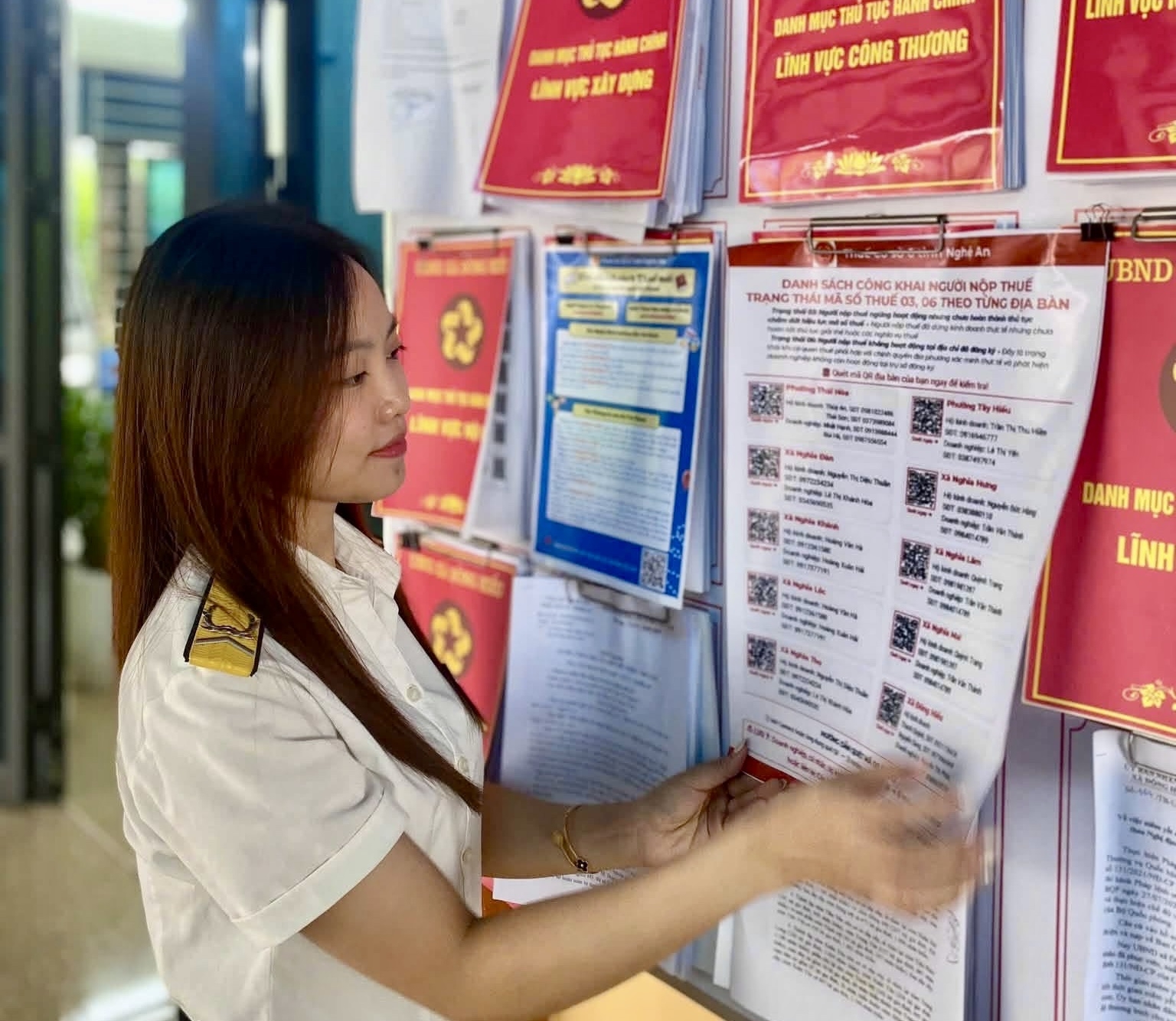 Bãi bỏ thủ tục đăng ký dự thi cấp chứng chỉ hành nghề dịch vụ làm thủ tục về thuế