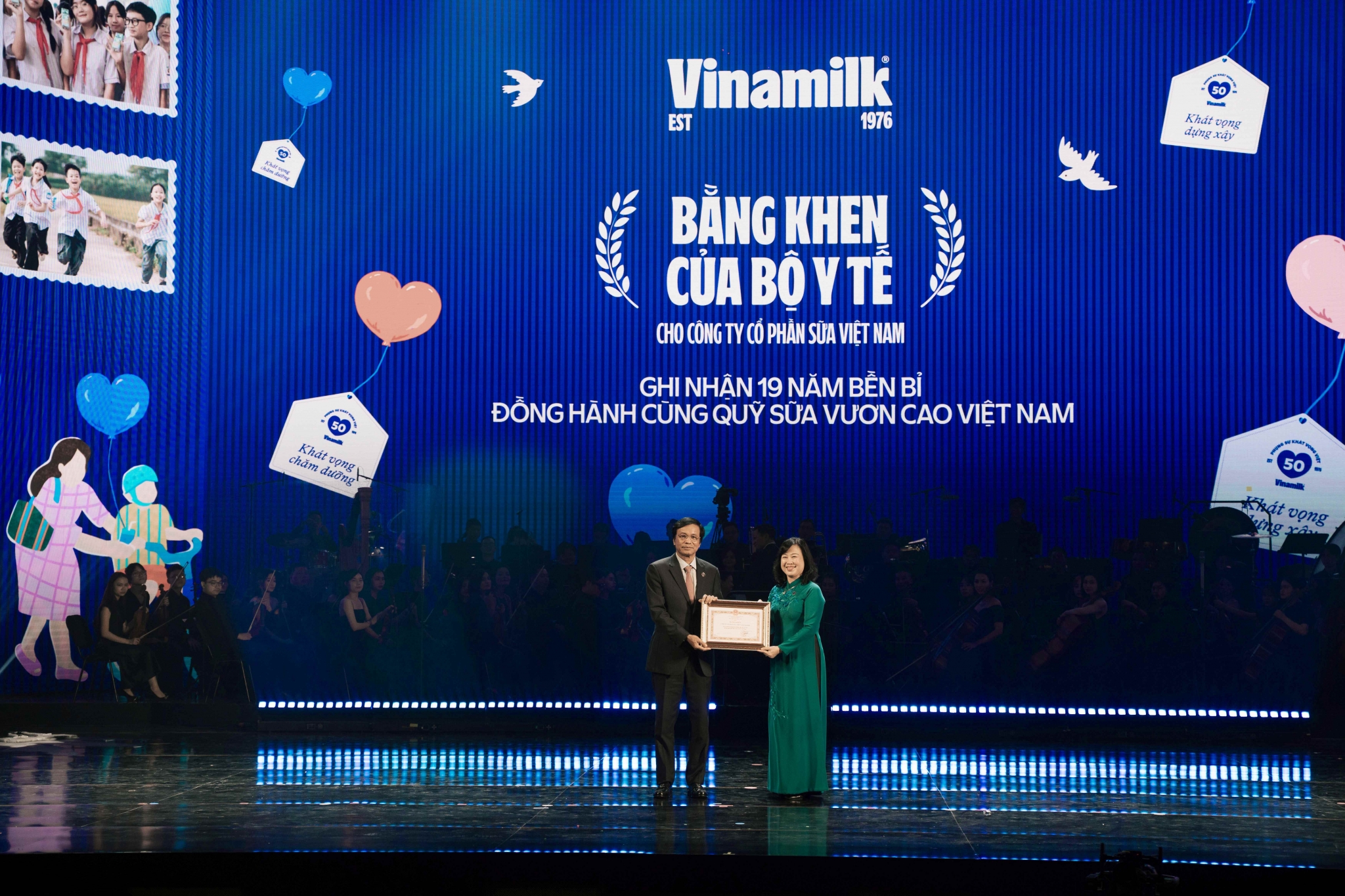 Vinamilk Mọi trẻ em đều xứng đáng được lớn lên khỏe mạnh