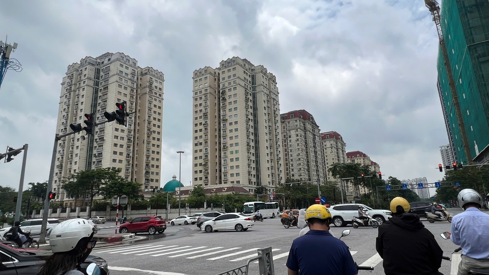 Đề xuất gỡ rào cản cho chủ đầu tư, bịt lỗ hổng chính sách nhà ở thương mại giá phù hợp