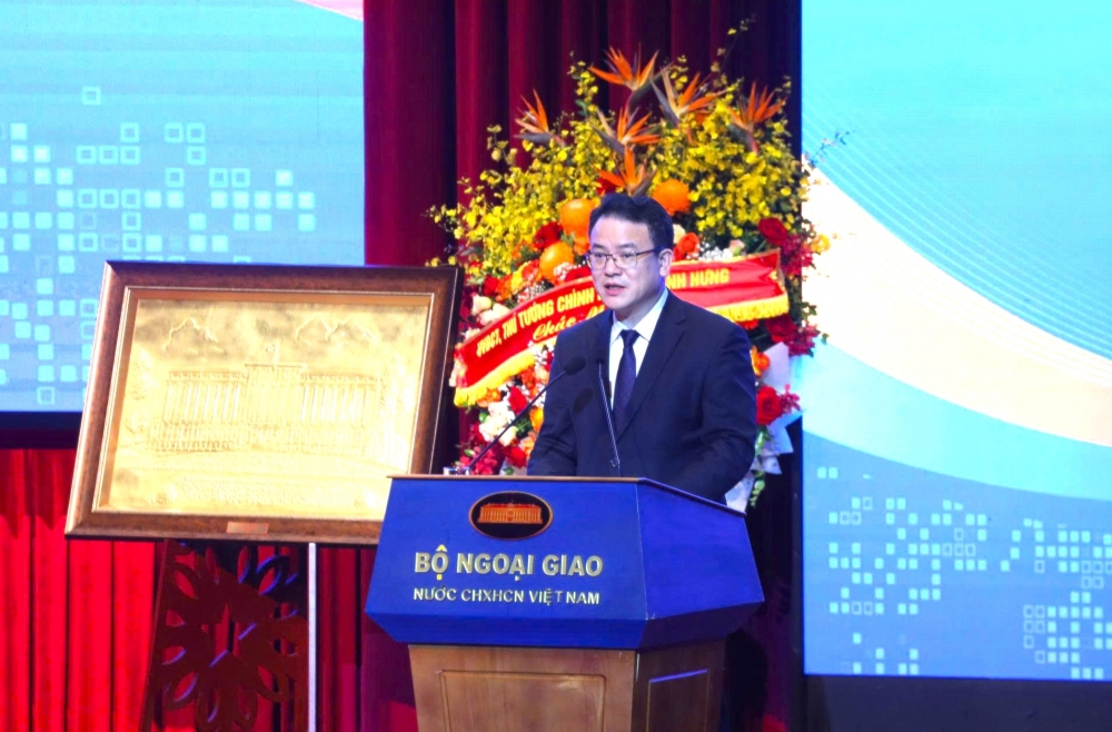 Hoàn thiện thể chế, bảo đảm nguồn lực cho hoạt động đối ngoại Hoàn thiện thể chế, bảo đảm nguồn lực cho hoạt động đối ngoại