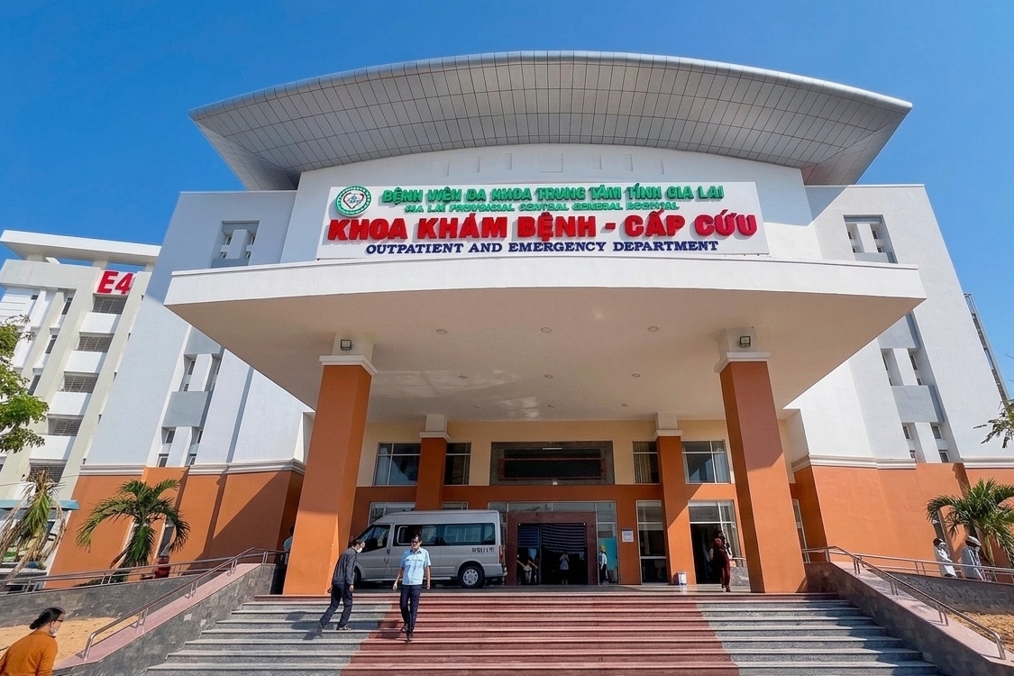 Phát hiện một Y sĩ nghỉ phép vẫn thực hiện 320 lượt sắc thuốc
