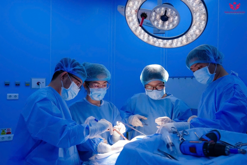 Không có bảo hiểm y tế, người phụ nữ suýt rơi vào lằn ranh sinh tử