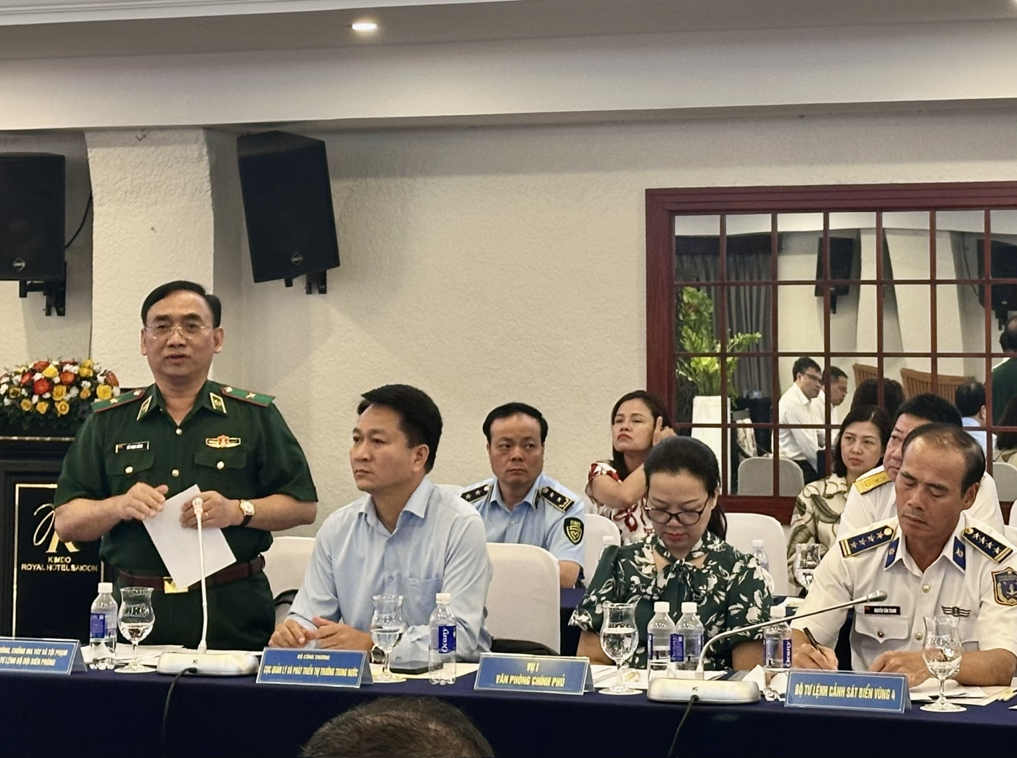 Nhiều khó khăn chặn buôn lậu thuốc lá trên môi trường số