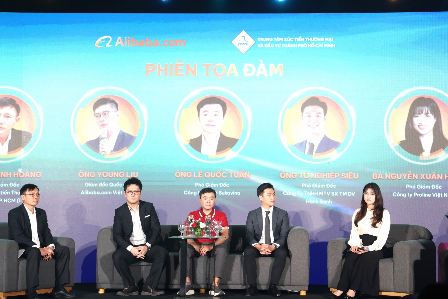 Xuất khẩu bước vào “đường đua AI”