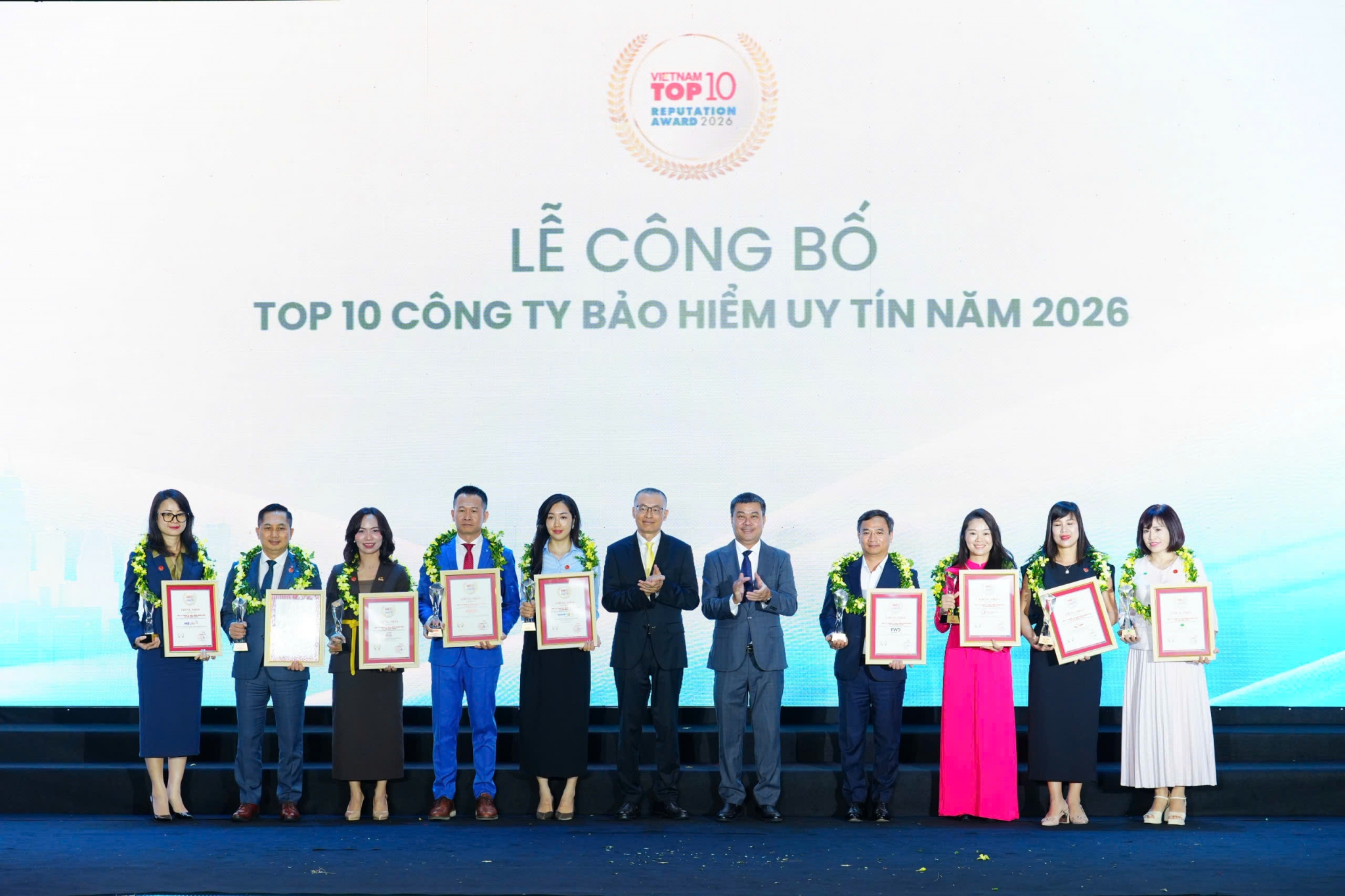 Công bố Top 50 công ty đại chúng uy tín và Top 10 & Top 5 Công ty uy tín ngành Tài chính - Ngân hàng - Bảo hiểm- Công nghệ năm 2026 Công bố Top 50 công ty đại chúng uy tín và Top 10 & Top 5 Công ty uy tín ngành Tài chính - Ngân hàng - Bảo hiểm- Công nghệ năm 2026
