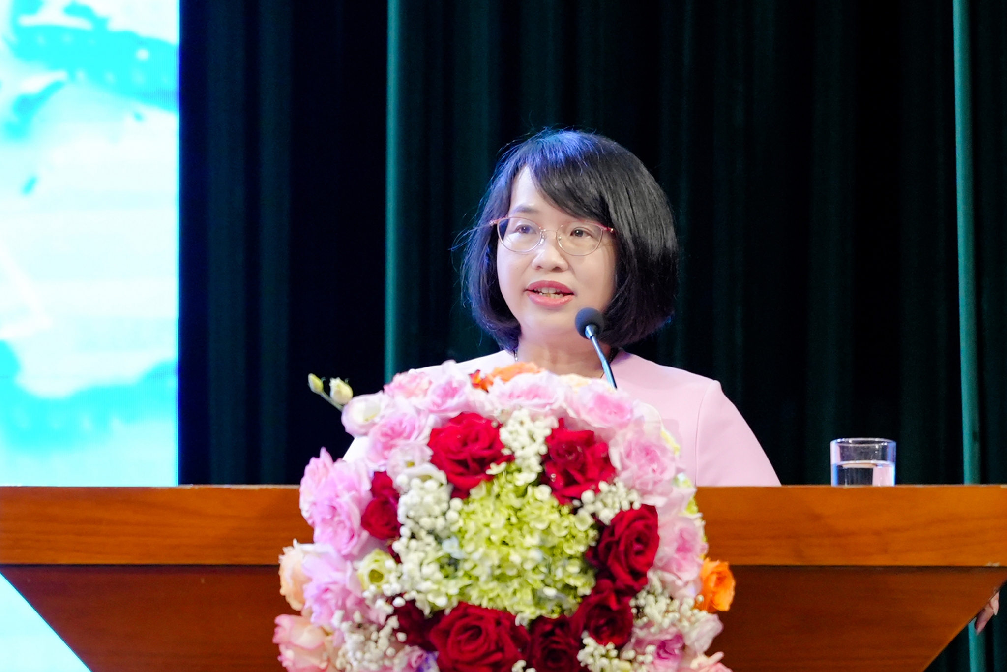 Kết nối tri thức trẻ trước những thách thức mới của nền kinh tế Kết nối tri thức trẻ trước những thách thức mới của nền kinh tế