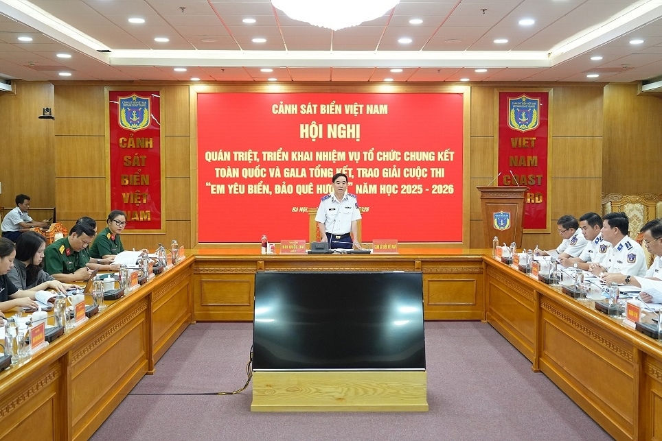 Từ một sân chơi đến hành trình gieo tình yêu biển, đảo