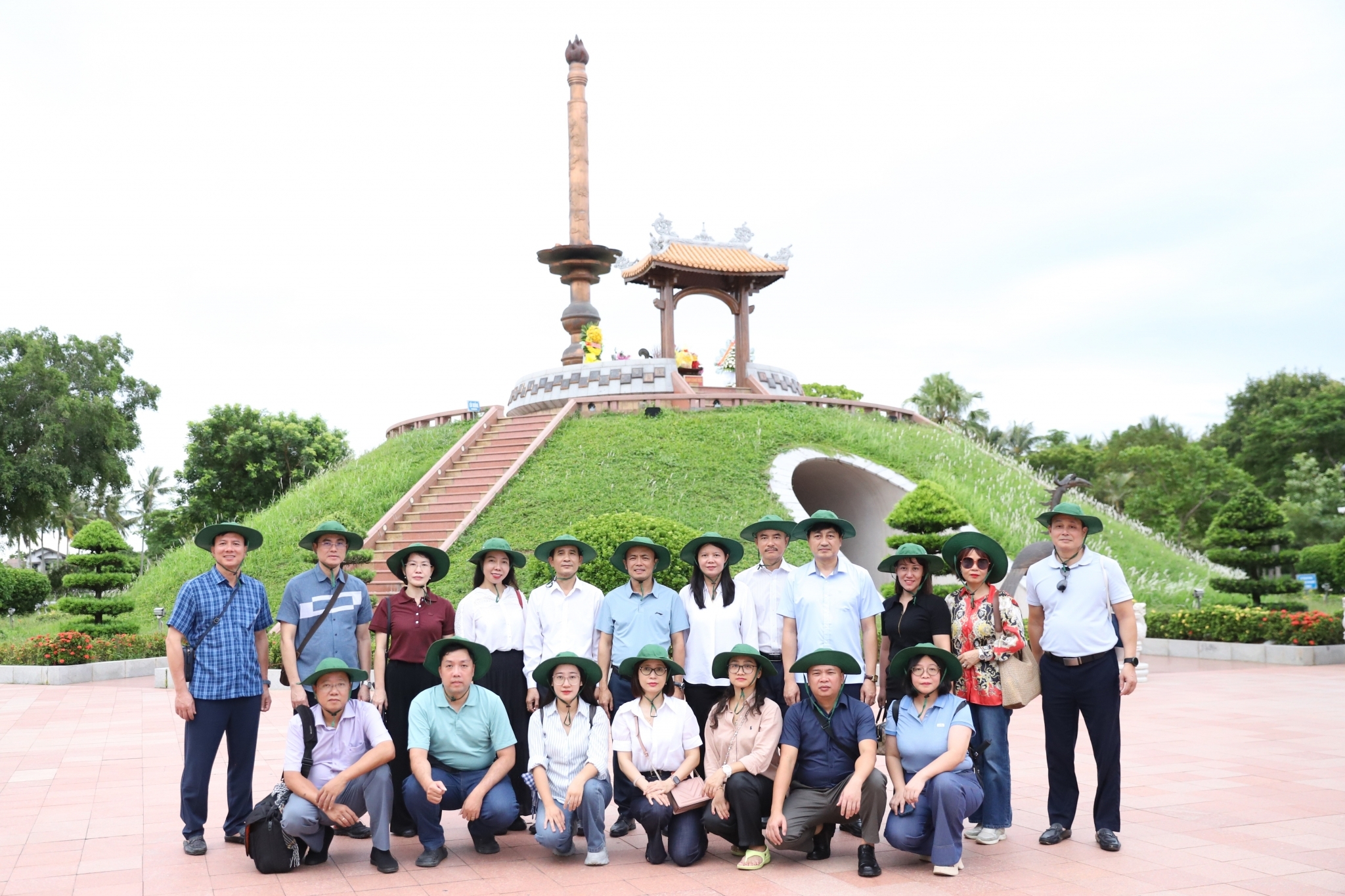 Tạp chí Kinh tế - Tài chính: Hành trình về với những địa chỉ đỏ, bồi đắp lòng biết ơn