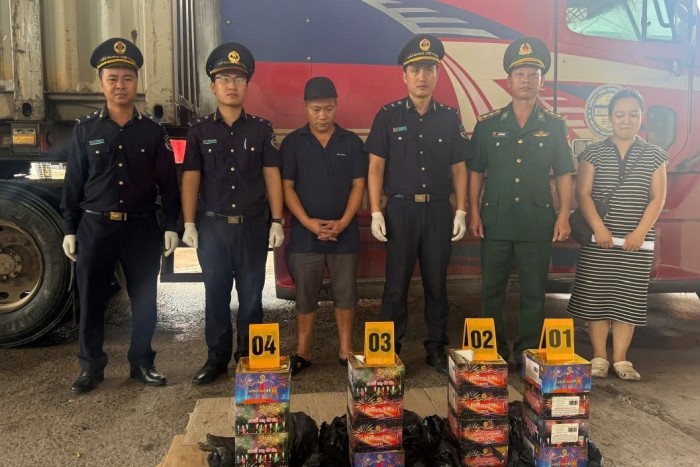 Khởi tố vụ vận chuyển hơn 29 kg pháo hoa nổ tại Quảng Trị