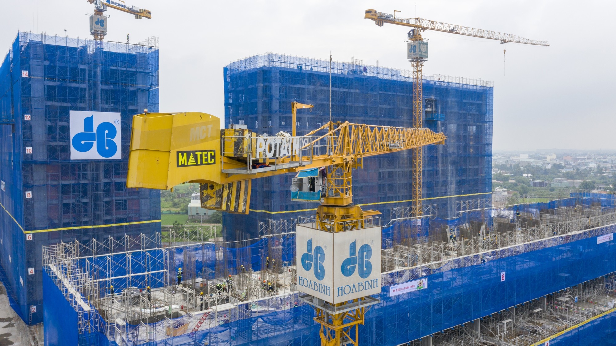 Xây dựng Hòa Bình (HBC): Doanh thu tăng gần gấp đôi, lỗ lũy kế vẫn hơn 2.000 tỷ đồng doanh thu HBC