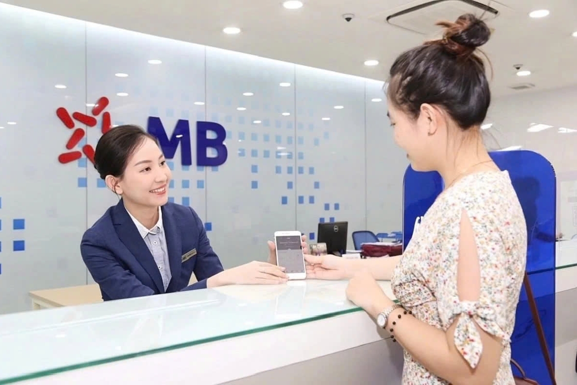 Lãi suất hôm nay: MB ưu đãi tới 8%/năm, VPBank tăng lãi suất kỳ hạn 6-13 tháng
