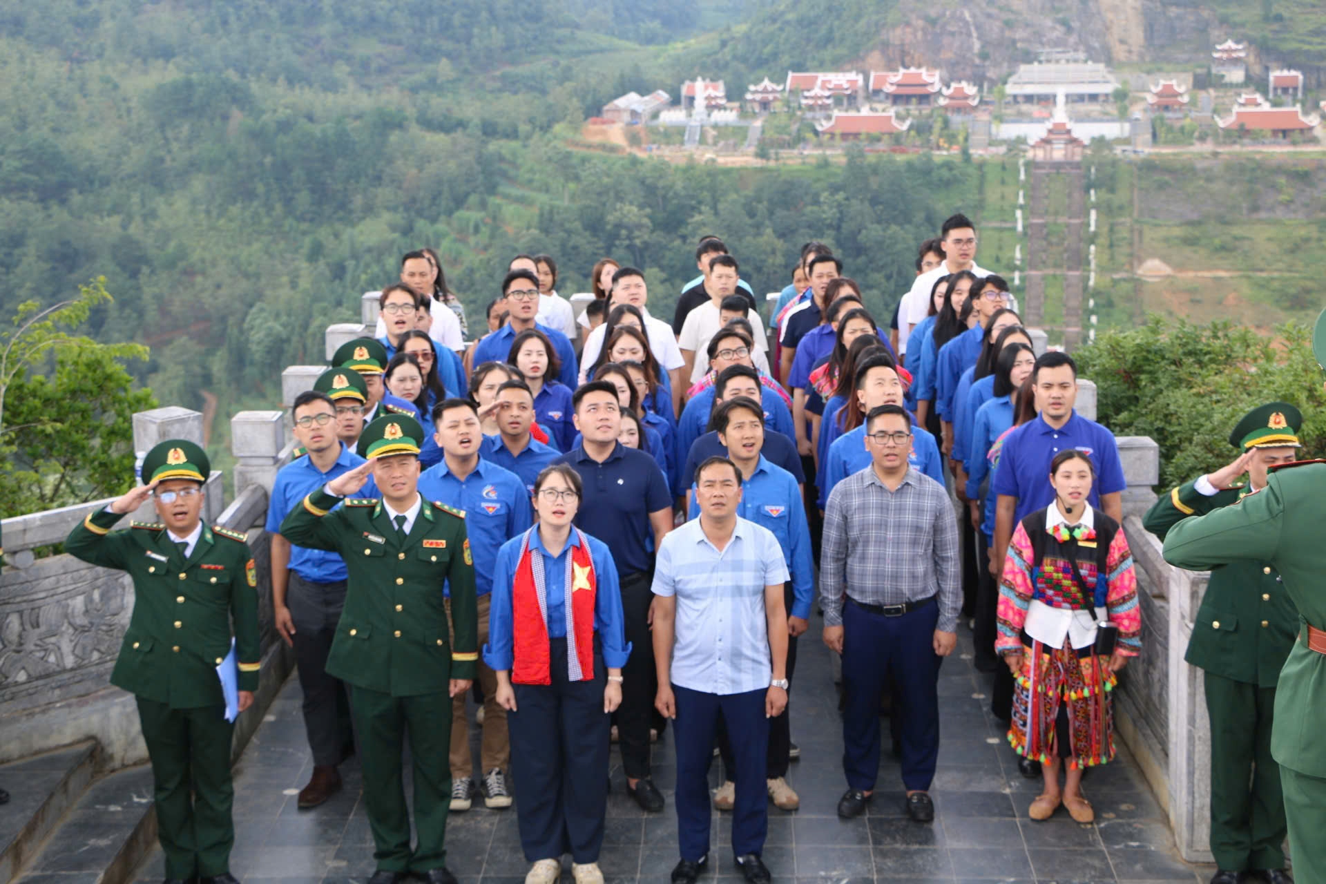 Tuổi trẻ Bộ Tài chính sôi nổi “mùa hè xanh”, hướng về biên giới Tuyên Quang Tuổi trẻ Bộ Tài chính sôi nổi “mùa hè xanh”, hướng về biên giới Tuyên Quang