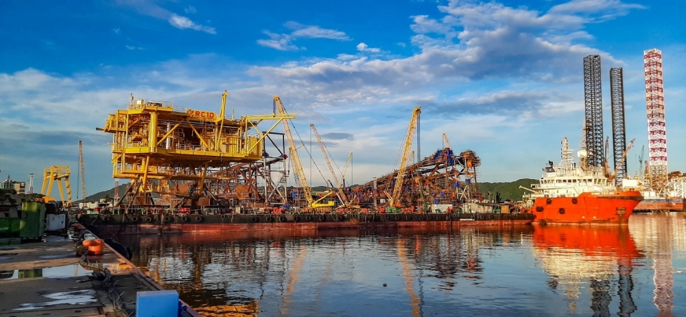 Petrovietnam làm chủ công trình dầu khí ngoài khơi Petrovietnam