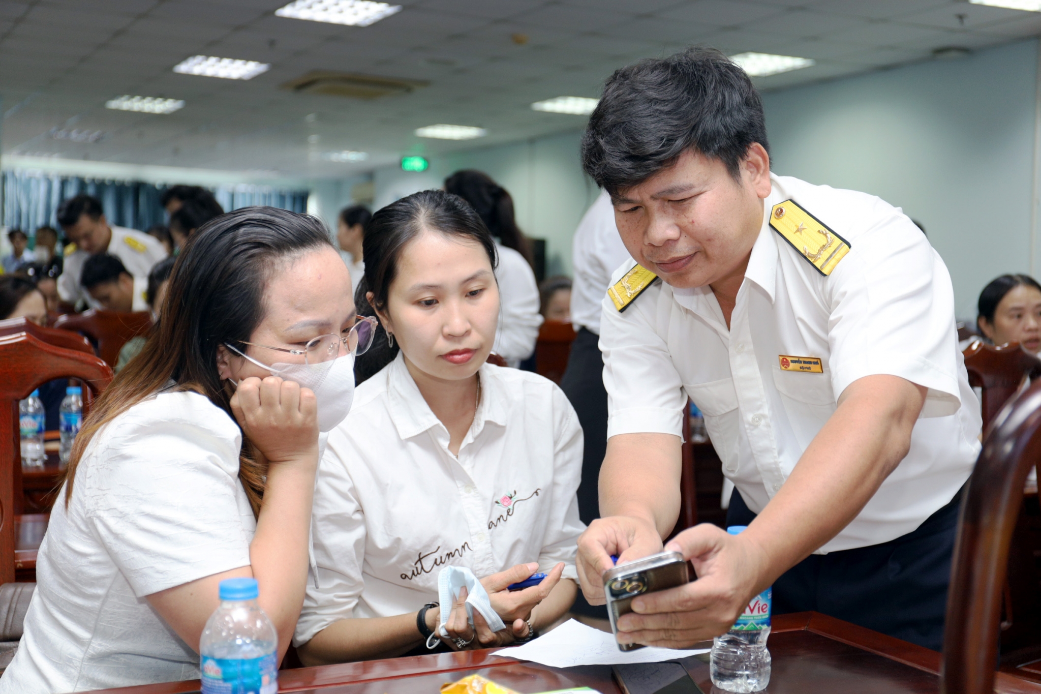 Nhân lực chất lượng cao, “chìa khóa” tăng tốc chuyển đổi số ngành Tài chính Nhân lực chất lượng cao, “chìa khóa” tăng tốc chuyển đổi số ngành Tài chính