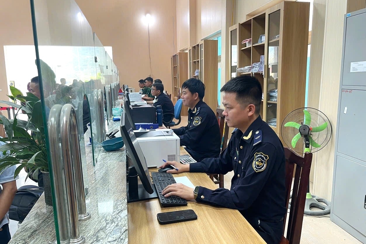 Hải quan khu vực XI thúc đẩy xuất nhập khẩu tăng trưởng
