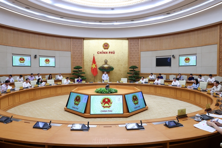 Khẩn trương hoàn thiện 12 dự án luật, nghị quyết trình Quốc hội tại Kỳ họp thứ 2